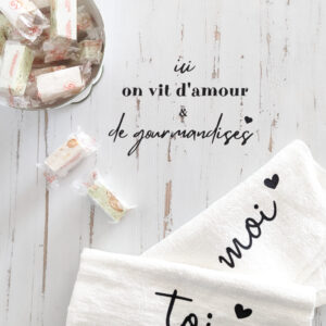 Sticker Ici, on vit d'amour et de gourmandises
